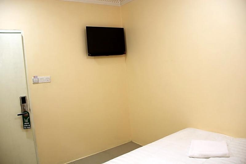 ספאנג Oyo 89665 Royale City Hotel מראה חיצוני תמונה