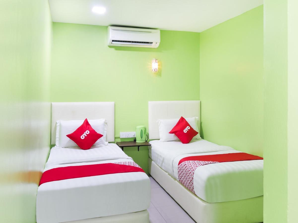 ספאנג Oyo 89665 Royale City Hotel מראה חיצוני תמונה