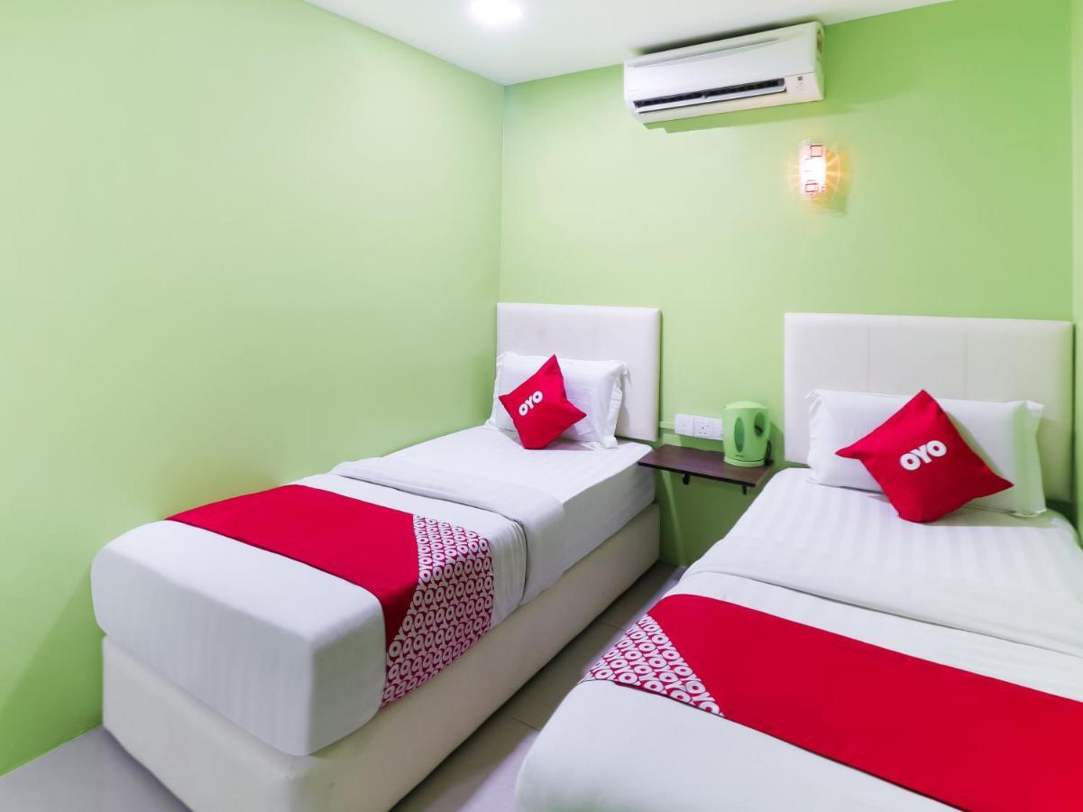 ספאנג Oyo 89665 Royale City Hotel מראה חיצוני תמונה